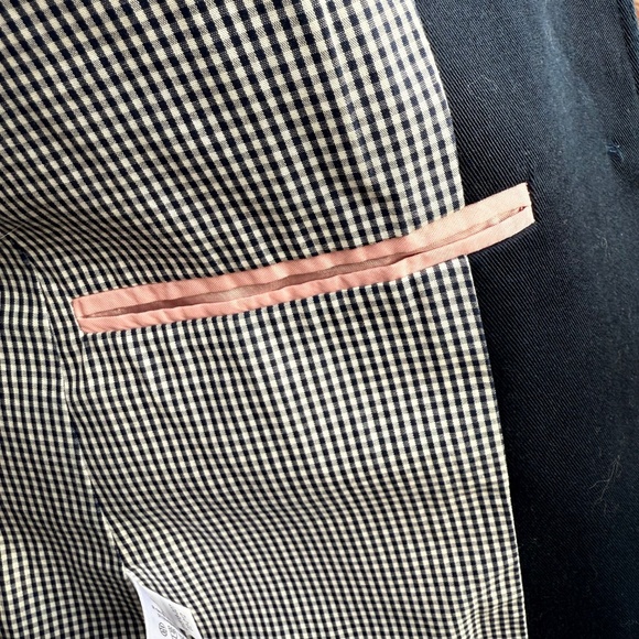 Classic Brooks Brothers Tailored Navy Blazer - Picture 14 of 16